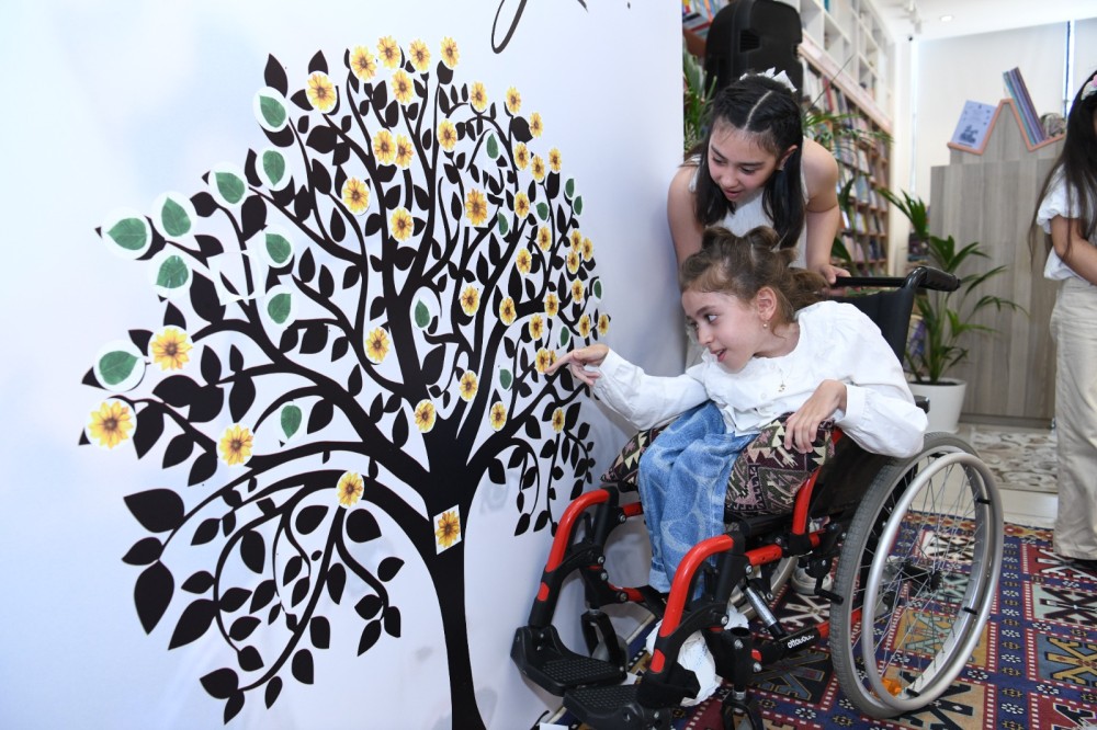 "Bir səhnə, min rəng, bir gələcək" - Uşaqlar danışdı, böyüklər dinlədi